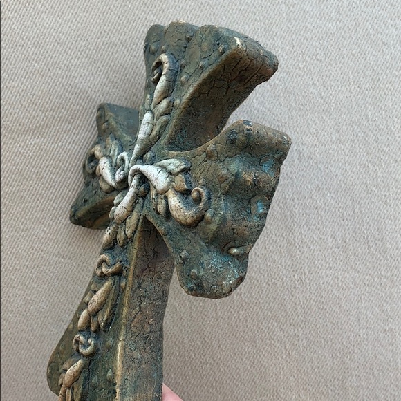 Decorative Green Cross - Picture 6 of 9